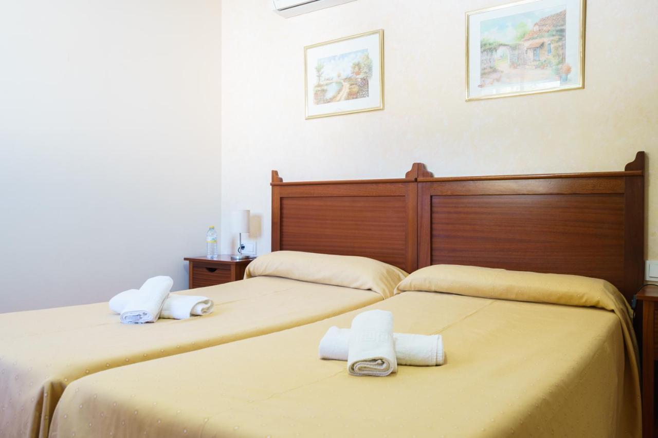 Hotel Carlos V Jerez By Vivere Stays Jerez de la Frontera Exterior photo