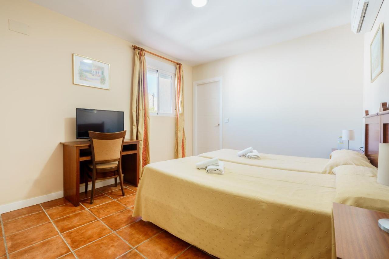 Hotel Carlos V Jerez By Vivere Stays Jerez de la Frontera Exterior photo
